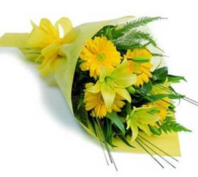 Sandy - A lovely mixture of yellow flowers arranged in a bouquet delivered free in Burleigh