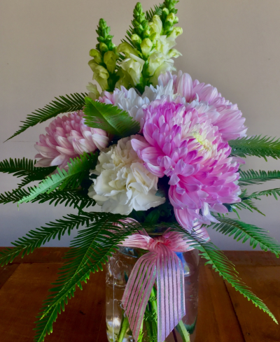 Blossom Jar - Pretty flowers selected on the day for this Cottage Jar filled with Fresh seasonal flowers.
