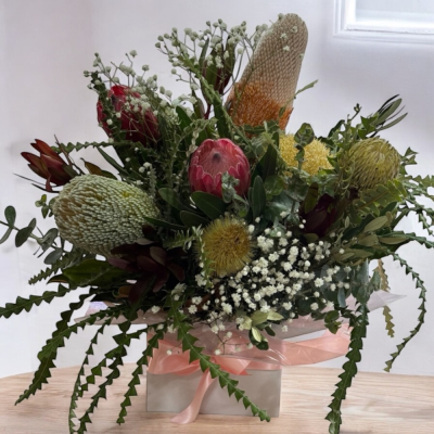 Country Style - This arrangement is a great gift whether the occasion is happy times or a sympathy or hosptial visit.