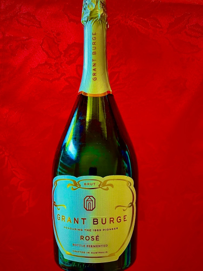 Australian Sparkling - Available in either Rose or white.