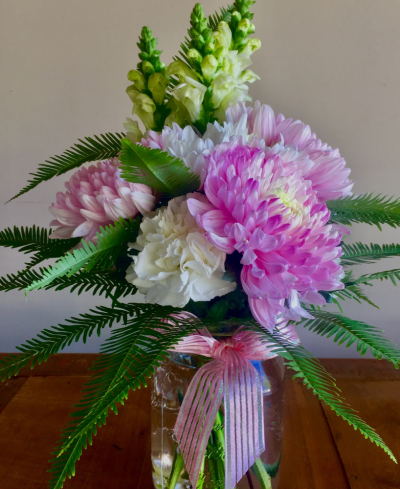 Blossom Jar - Pretty flowers selected on the day for this Cottage Jar filled with Fresh seasonal flowers.